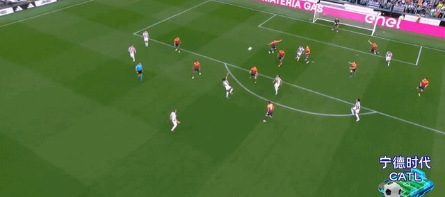 1775518024942005685.gif 尤文.gif